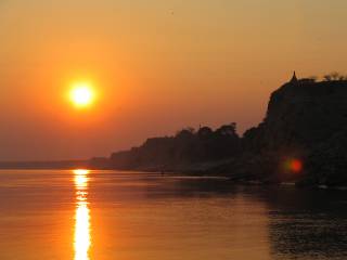 Morning in Irrawaddy river, Bagan